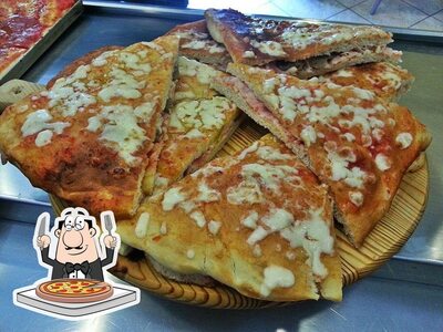 A Pizza al Taglio Coffio, puoi ordinare una bella pizza
