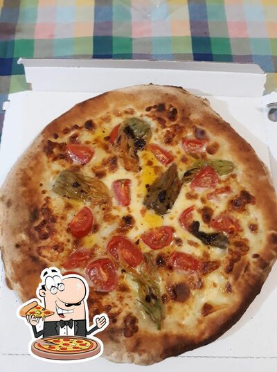 Ordina tra le svariate varianti di pizza