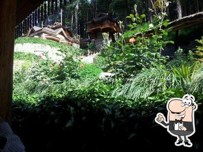 You can get some fresh air at the outside area of Sanjha Chulha