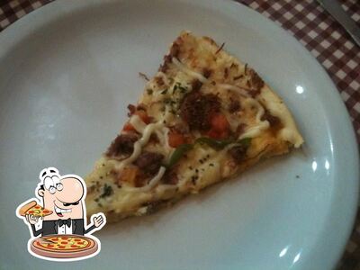 No Bistro Pizzaria, você pode provar pizza