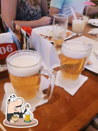 Desfute uma tulipa de cerveja leve ou escura