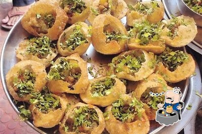 Meals at Mahesh Panipuri Center