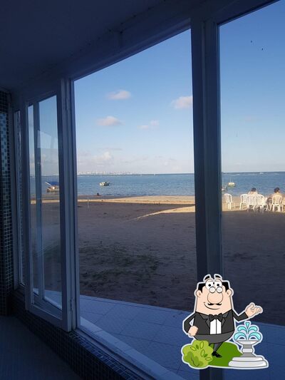 Veja imagens do exterior do Restaurante Brilho Do Mar