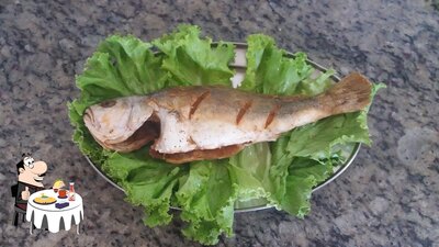 Peça um dos hambúrgueres oferecidos no Restaurante Peixão