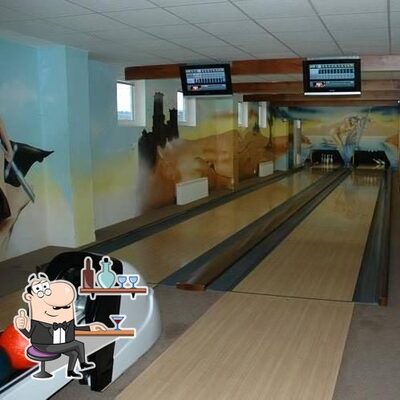 Découvrez l'intérieur de Bowling Red Rose