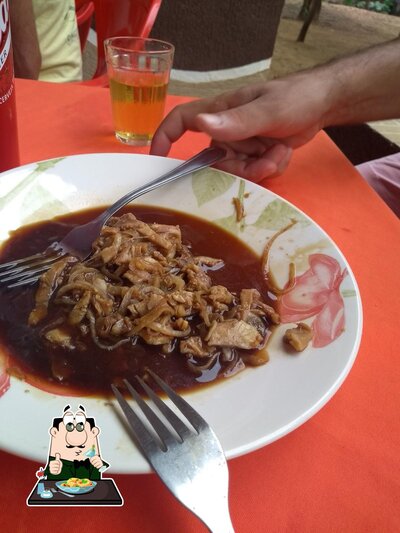Platos en Ana Petiscaria