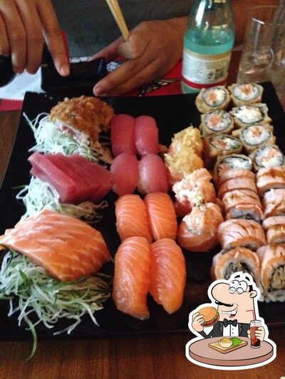 Delicie-se com um hambúrguer no Sushimar