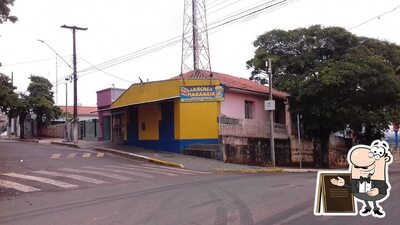 Veja imagens do exterior do Maranata Lanches