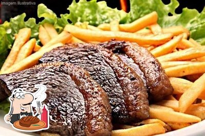 Prove pratos de carne no Restaurante Bom Gosto