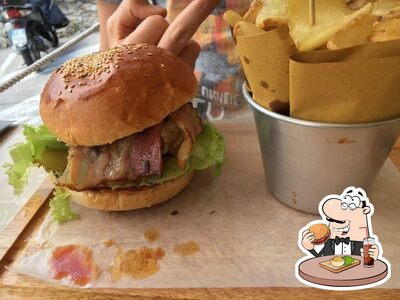 Prova un hamburger alla pizzeria Pizzaburger