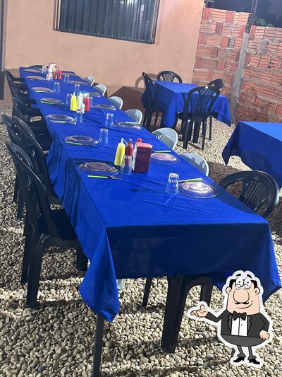 O interior do Pizzaria da loreci