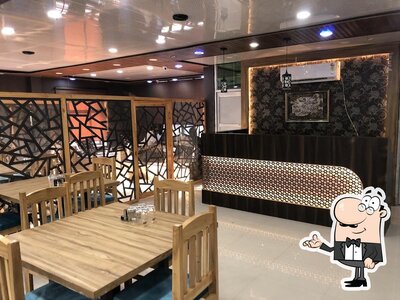 Check out how AFSANEH “04'' looks inside