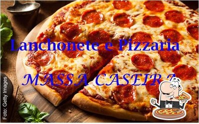 No Lanchonete e Pizzaria Massa Caseira, você pode pedir pizza