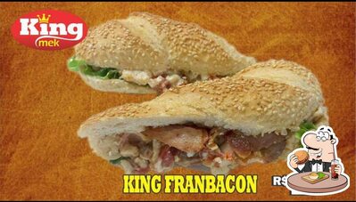 Os hambúrgueres do Kingmek Lanches irão saciar diferentes gostos