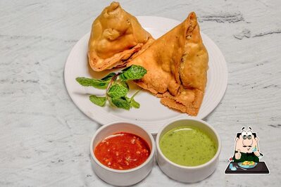 Food at Balaji Sweets