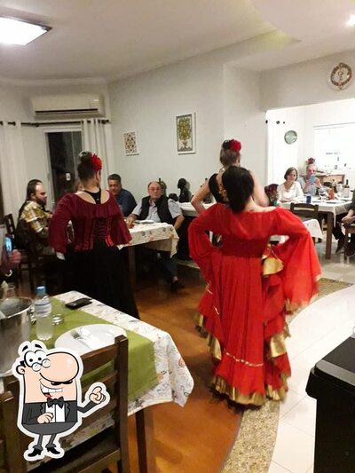 Veja imagens do interior do Recanto Ibérico Restaurante e Petiscaria