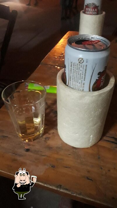 Desfrute de um drinque no Bar do Danilo