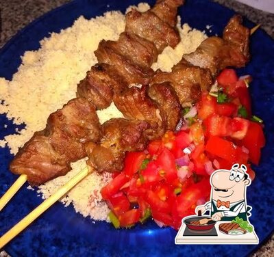 Peça pratos de carne do menu