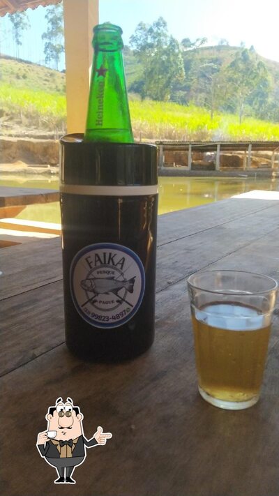 Peça diversos bebidas oferecidos no Faika Pesque Pague