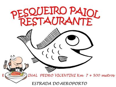 Há uma escolha de pratos de peixe