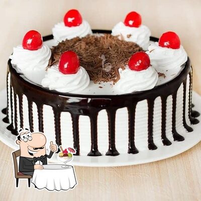 Don’t forget to order a dessert at Shri Ram Juice & Confectionery
