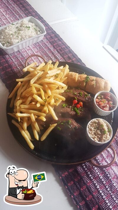 Comida em Restaurante Alecrim