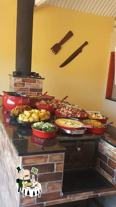 Comida em Restaurante Chalé Colonial