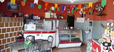 Sente em uma das mesas no Restaurante MsF