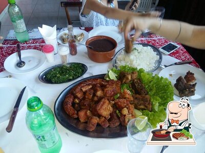 Há uma variedade de refeições para os amantes da carne