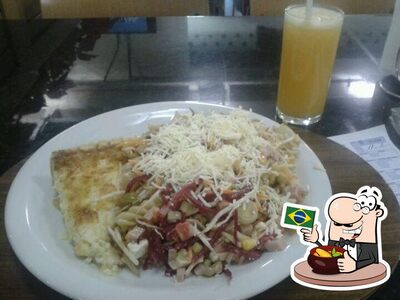 Comida em Emporium Pax