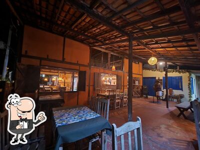 O interior do Pizzaria Mahresias