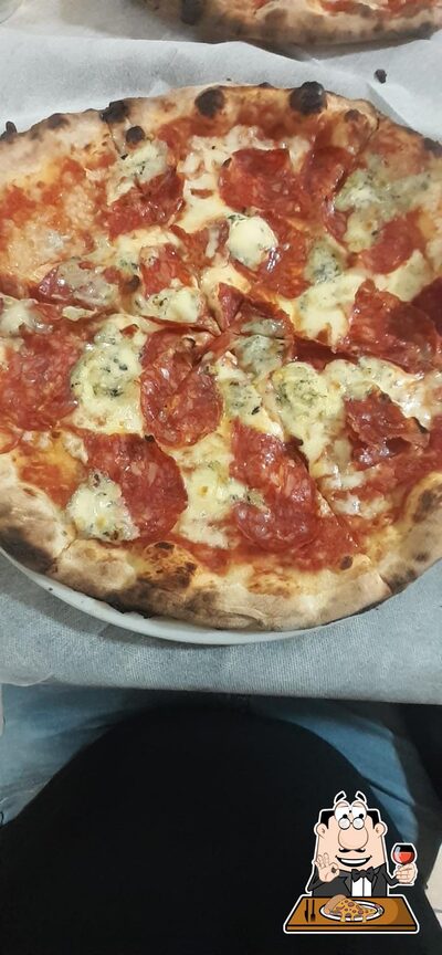 Ordina tra le molte varianti di pizza