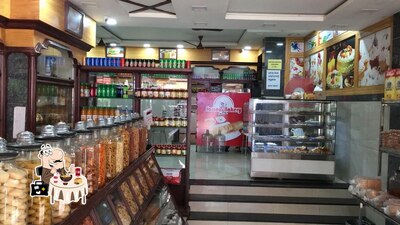 Meals at Famous Bakery