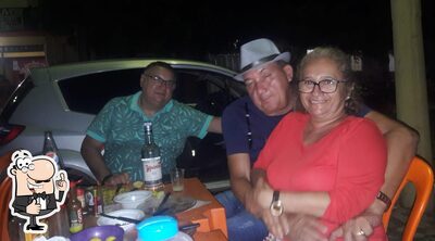 Venha provar diversos bebidas servidos no Pizzaria Universitaria