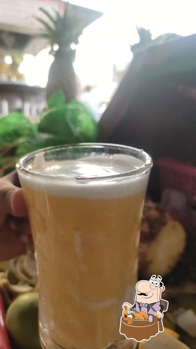 Order a pint of light or dark beer
