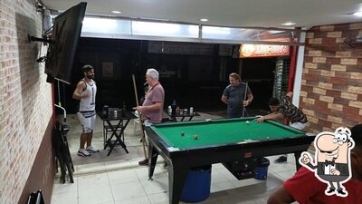 Sente em uma das mesas no Buteco Teu Vizin - Taguatinga Sul