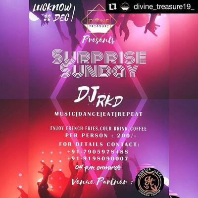 The advertisement shows information about Gumtea Cafe