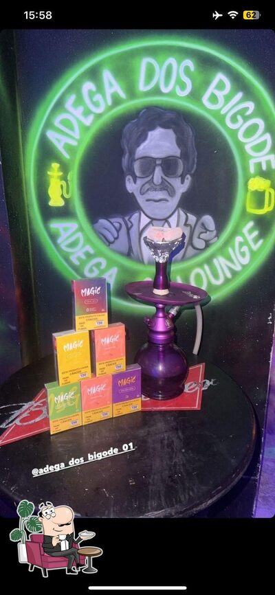 O interior do Adega Dos Bigode