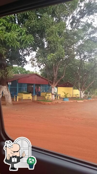 Desfrute da vista da área externa do Restaurante João Cara Limpa