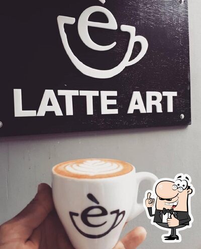 è LATTE ART foto