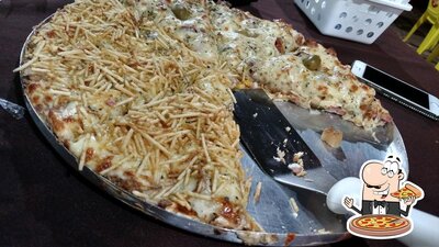 Escolha pizza no Refúgio - Restaurante - Choperia e Pizzaria