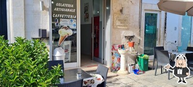 Siediti a un tavolo di Boulevard Caffè - Bar Gelateria