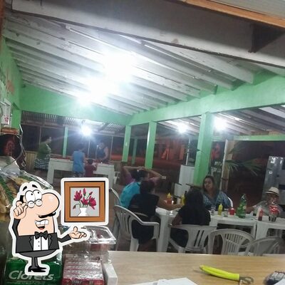 O interior do Mini Mercado Spelier