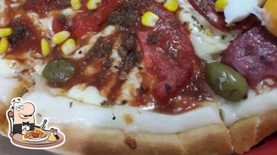 Escolha pizza no Josie Lima Buffet e Pizzaria