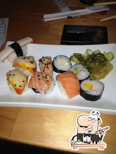 Presenteie-se com sushi no Sushimix Temakeria