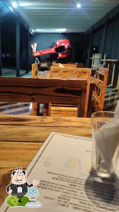 Desfrute da vista da área externa do Guedes Bar E Grill