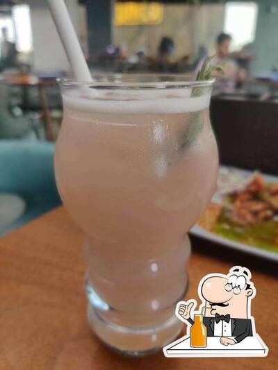 Try out different beverages offered by Stories