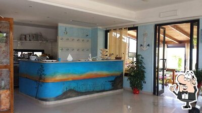 Dai un'occhiata agli interni di La Paranza Ristopesce