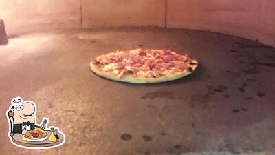 Ordina tra le svariate varianti di pizza