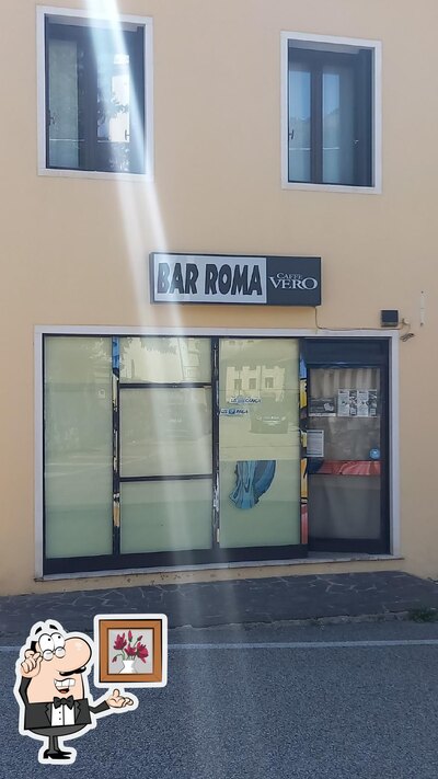 Dai un'occhiata agli interni di Bar Roma